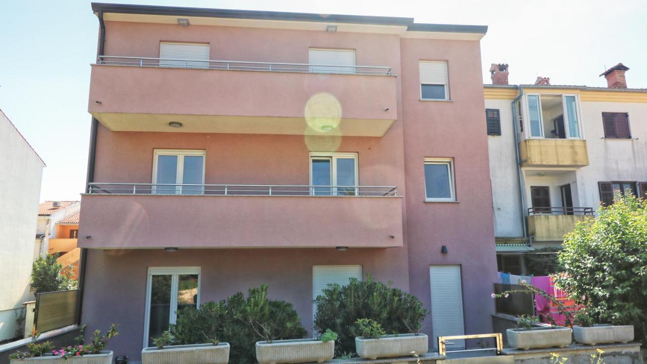 Guesthouse Esma Ровинь Экстерьер фото
