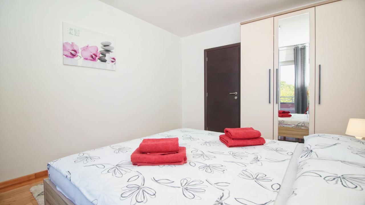Guesthouse Esma Ровинь Экстерьер фото