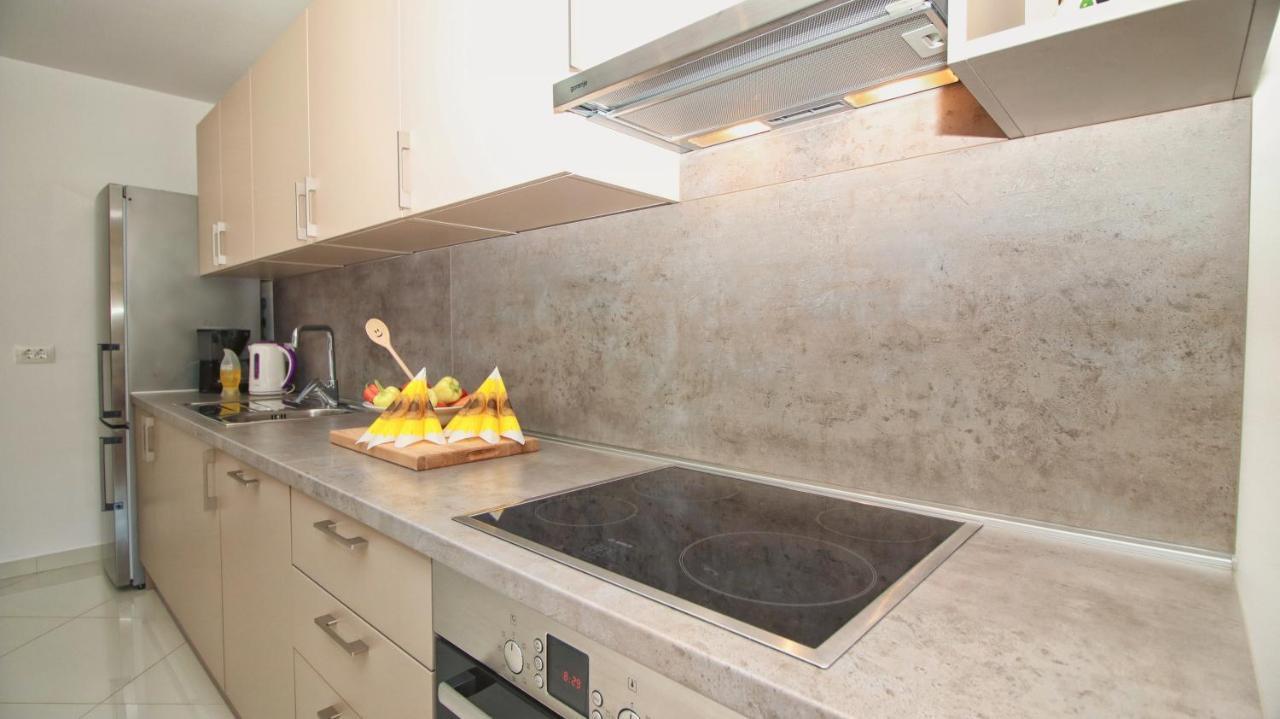 Guesthouse Esma Ровинь Экстерьер фото