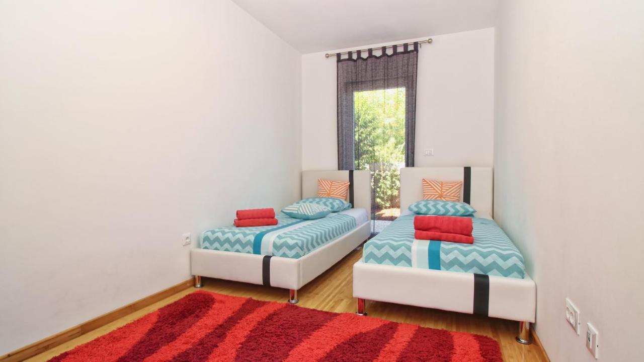 Guesthouse Esma Ровинь Экстерьер фото