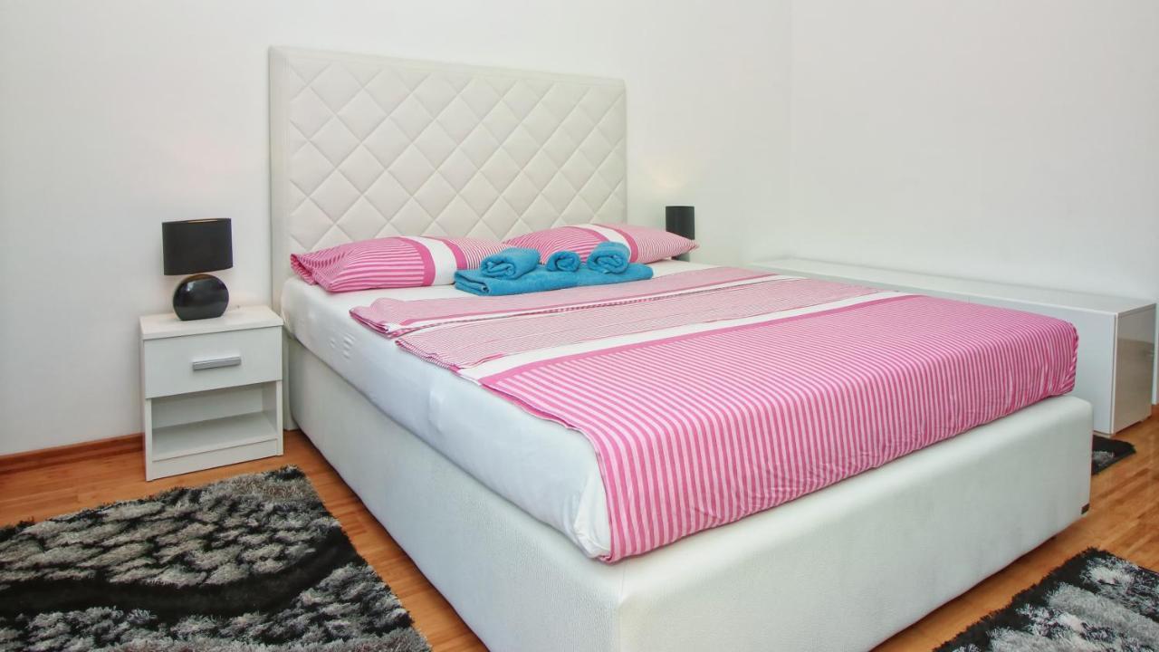 Guesthouse Esma Ровинь Экстерьер фото