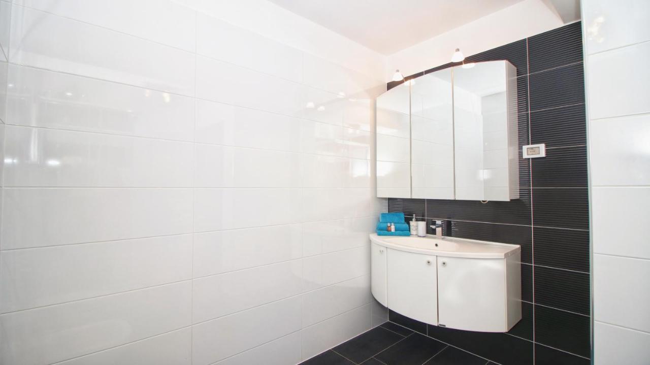 Guesthouse Esma Ровинь Экстерьер фото